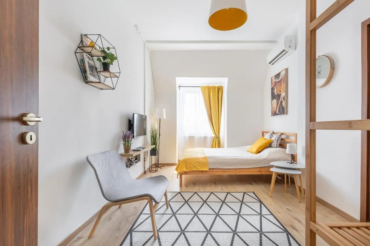 P34 Pannonia Apartment Budapest